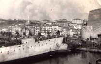 HMS Thruster  Unloading in Naples