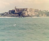 Oud Spaans fort bij haveningang van San Juan, Puerto Rico